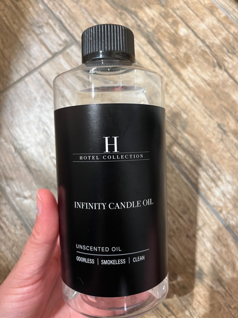 Hotel Collection Infinity Glass Reed Diffuser with Black Reeds - Picture 5 of 5